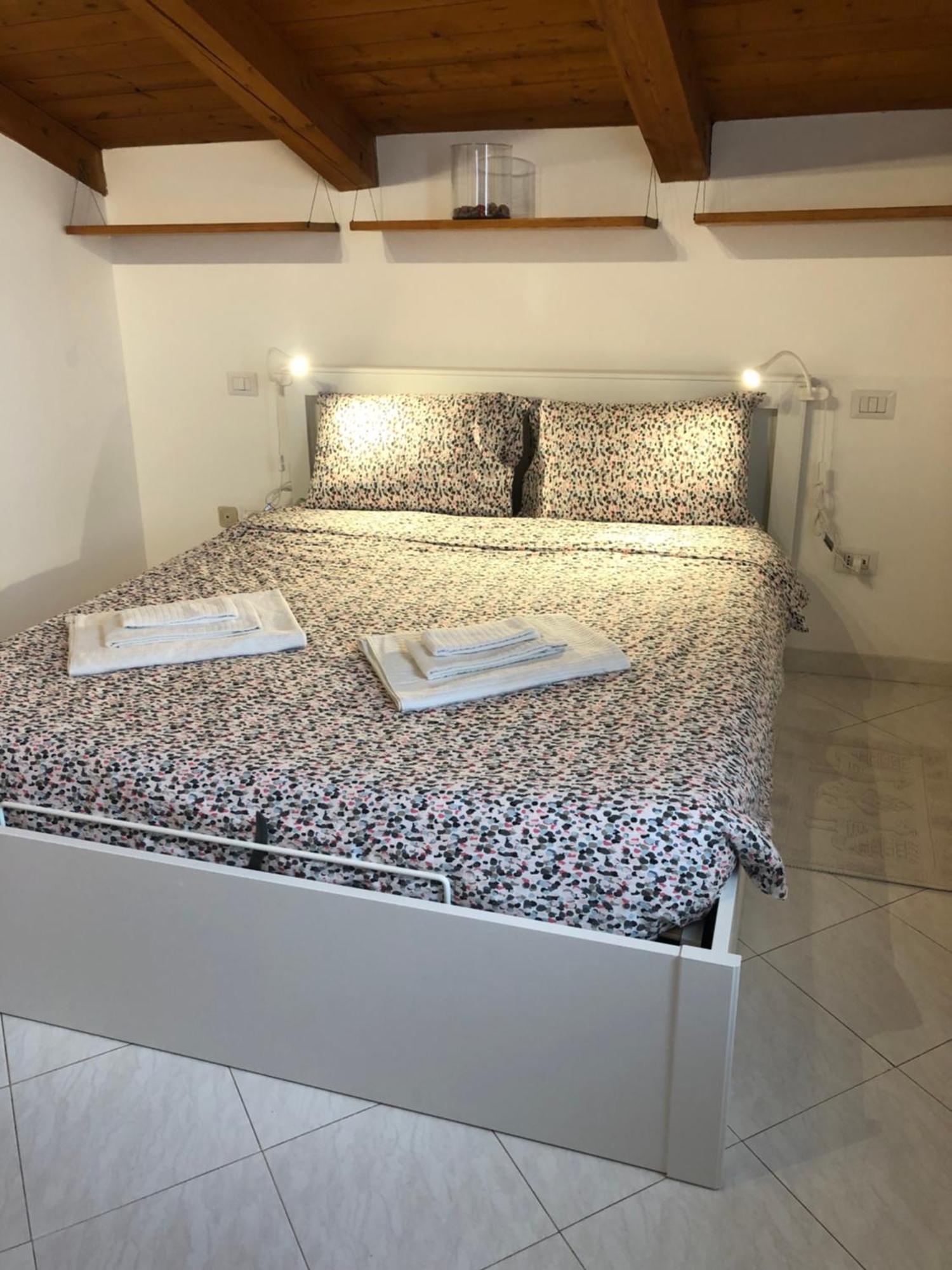 Deliziosa Mansarda Nel Quartiere Marina - Cagliari Q8577 Apartment Exterior foto